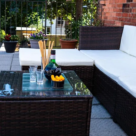 Coastal Terrace Retreat- 2 Bedrooms, Free Parking Portsmouth Exterior photo
